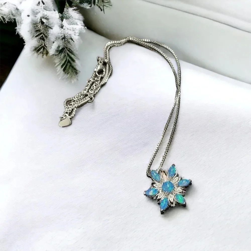 Blue Snowflake Silver Necklace